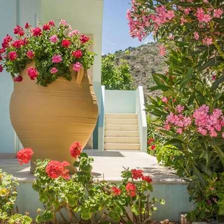 W Suites By Estia Stalida Dış mekan fotoğraf